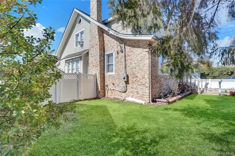26 Hilbert Street Hempstead NY 11550