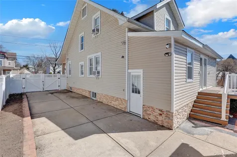 26 Hilbert Street Hempstead NY 11550