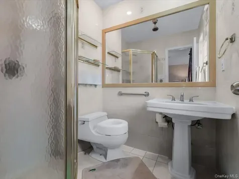 82-04 141st Street Briarwood NY 11435