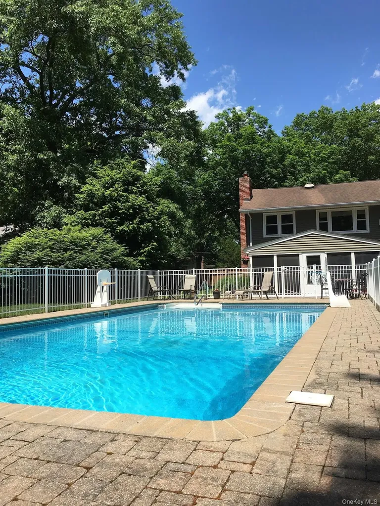 7 E Mayer Drive Suffern NY 10901