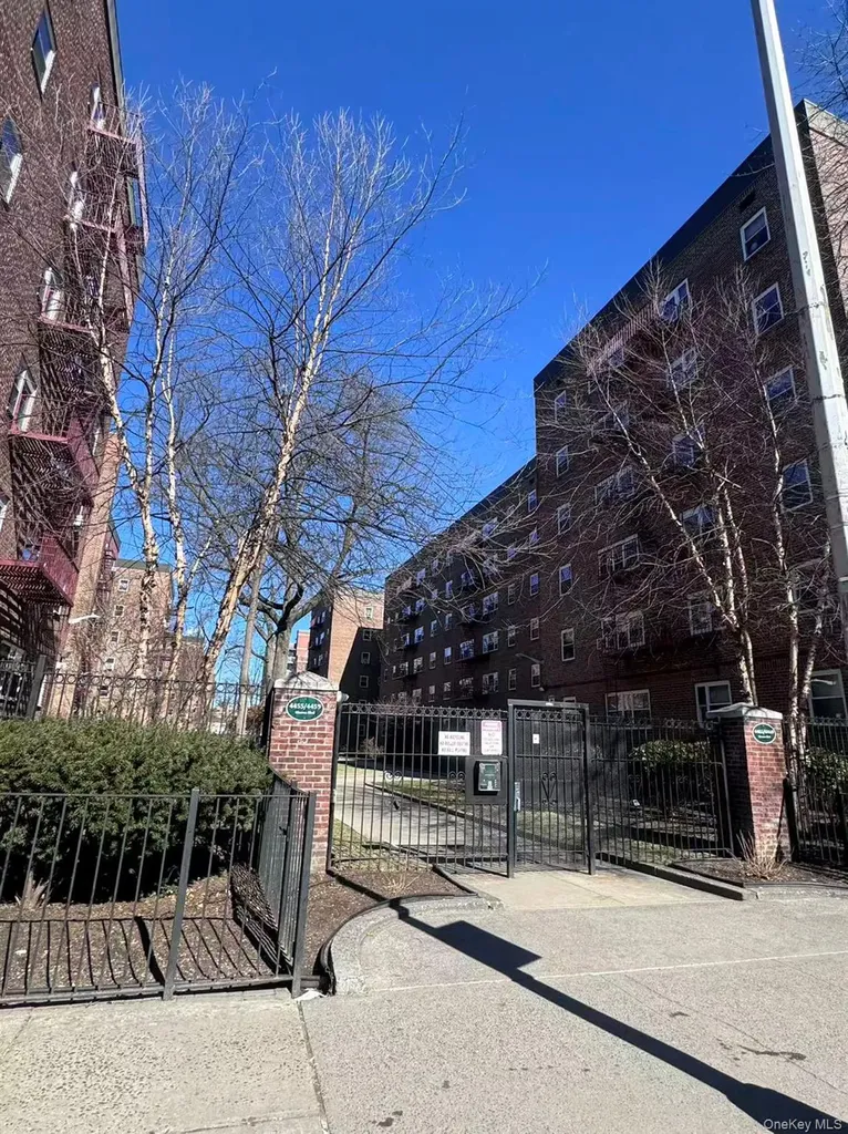 4459 Kissena Boulevard Flushing NY 11355