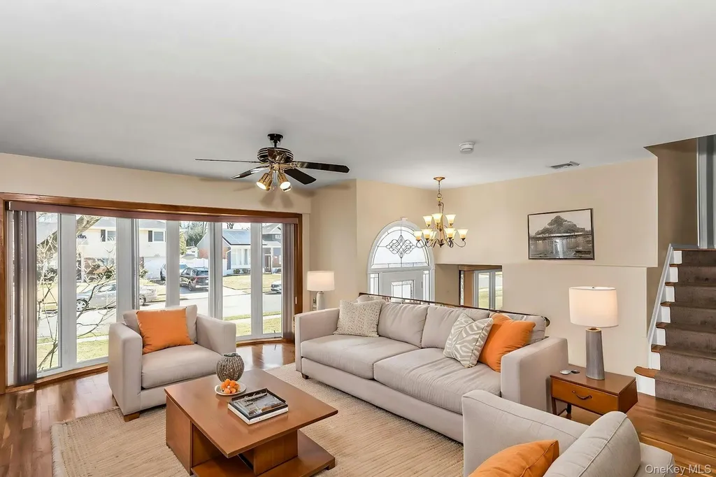 71 Lea Ann Terrace Wantagh NY 11793