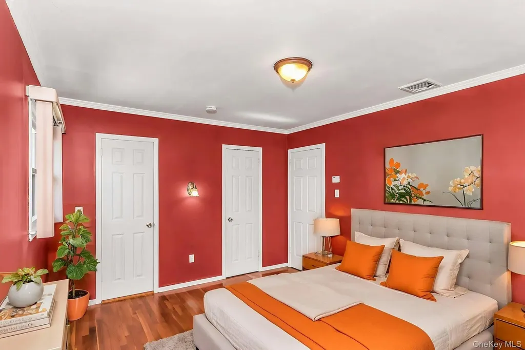 71 Lea Ann Terrace Wantagh NY 11793