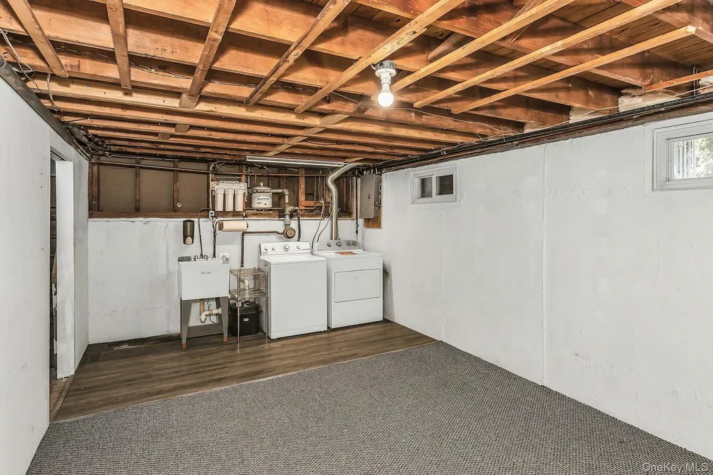 71 Lea Ann Terrace Wantagh NY 11793