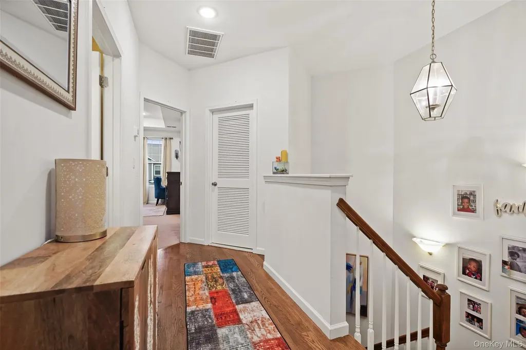 28 Magnolia Park Middletown NY 10940