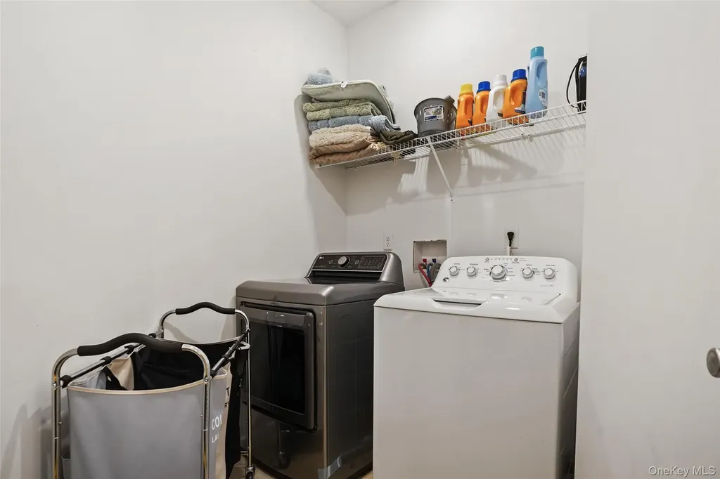 28 Magnolia Park Middletown NY 10940