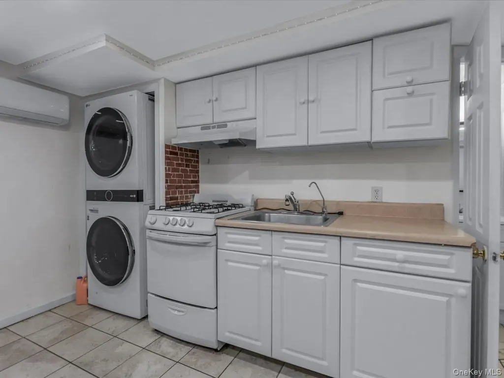 College Point NY 11356