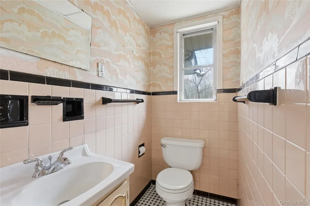 15 W Lake Boulevard Mahopac NY 10541