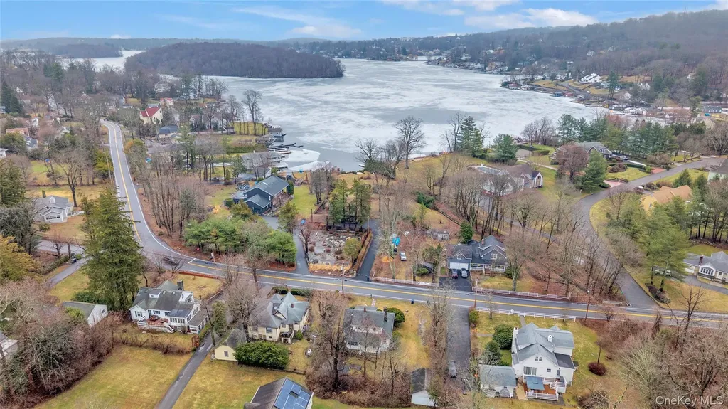 15 W Lake Boulevard Mahopac NY 10541