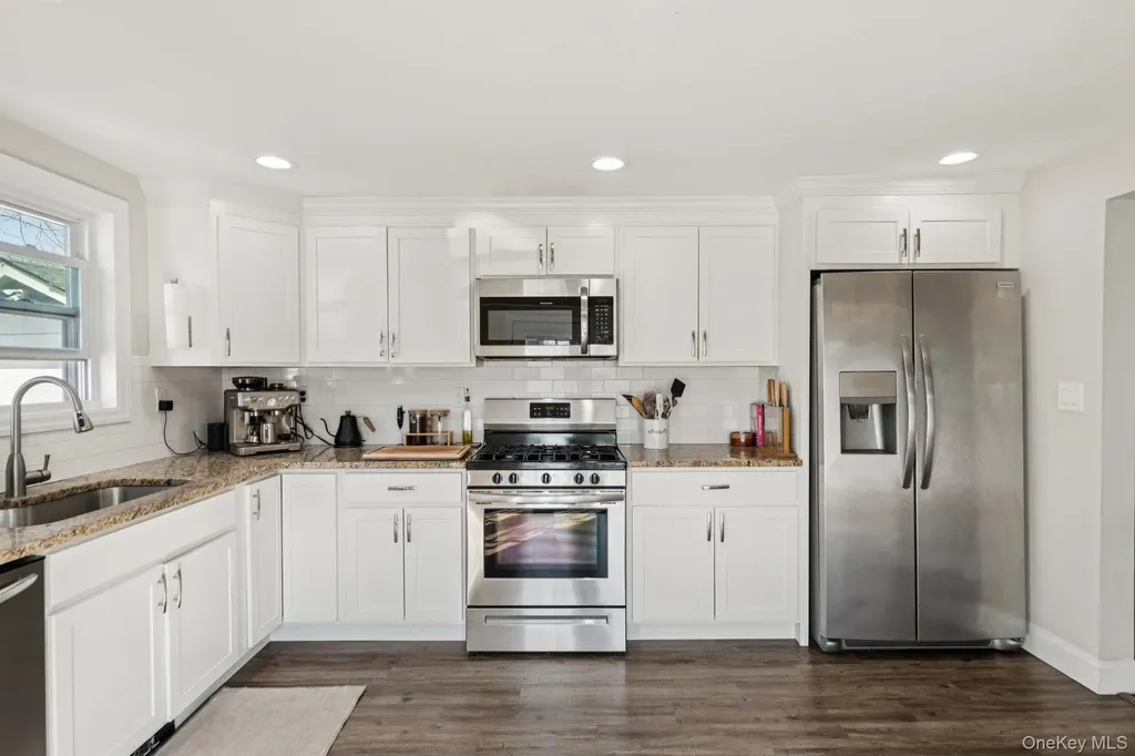 72 Waverly Avenue Patchogue NY 11772