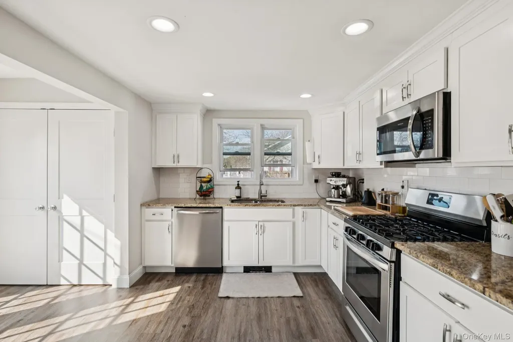 72 Waverly Avenue Patchogue NY 11772