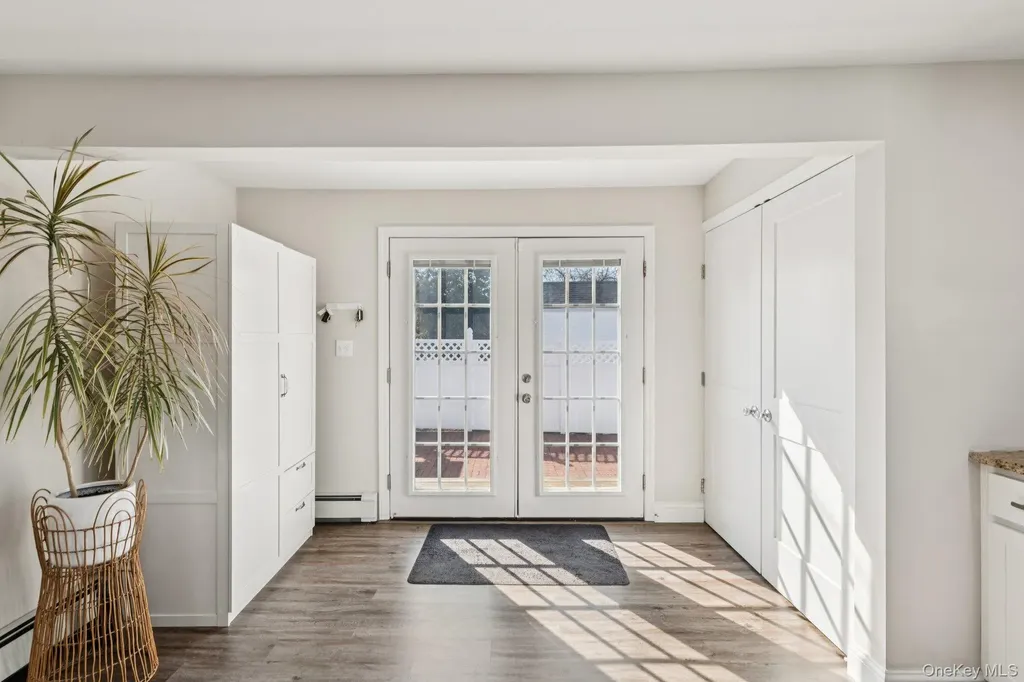 72 Waverly Avenue Patchogue NY 11772