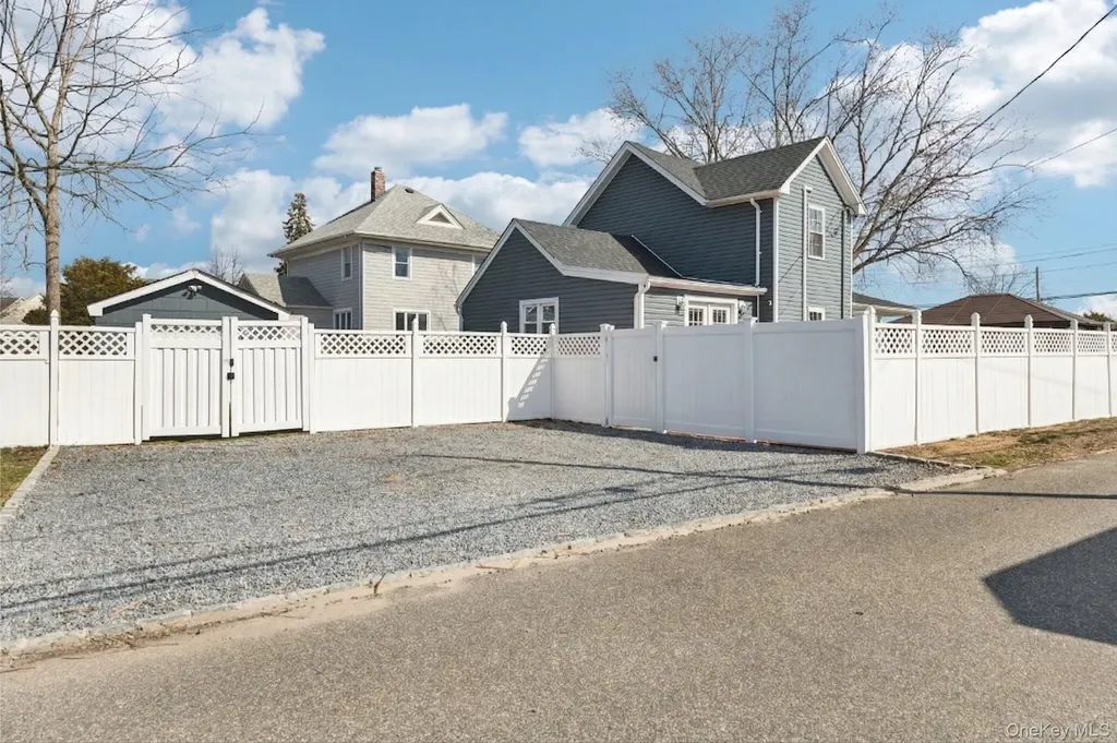 72 Waverly Avenue Patchogue NY 11772