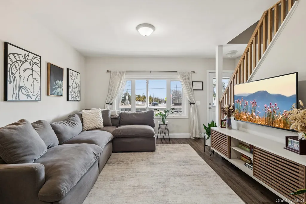 72 Waverly Avenue Patchogue NY 11772