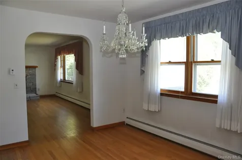32 Fuller Lane Hyde Park NY 12538
