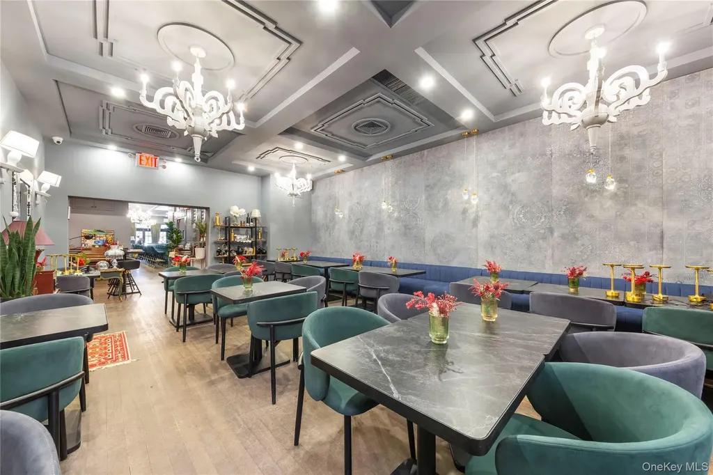 4304 34th Avenue Astoria NY 11101