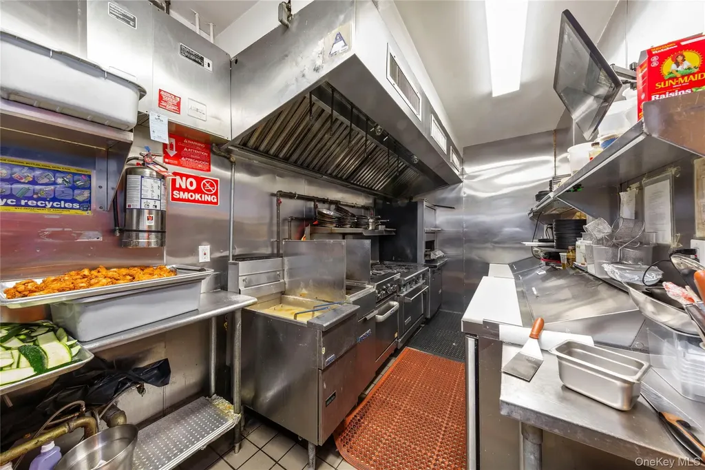 4304 34th Avenue Astoria NY 11101