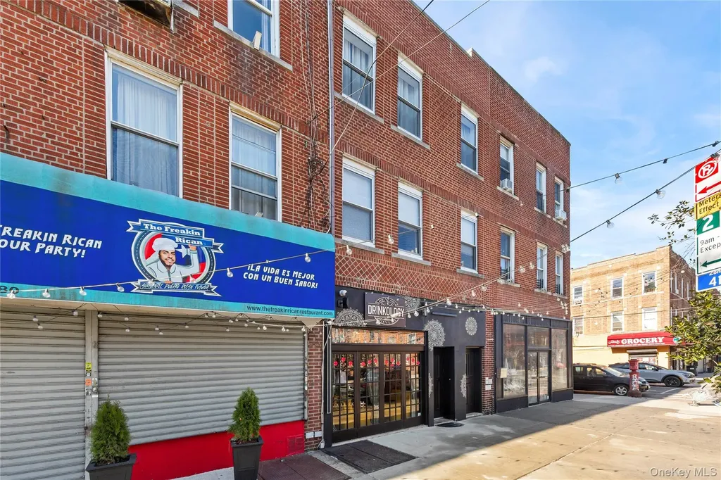 4304 34th Avenue Astoria NY 11101