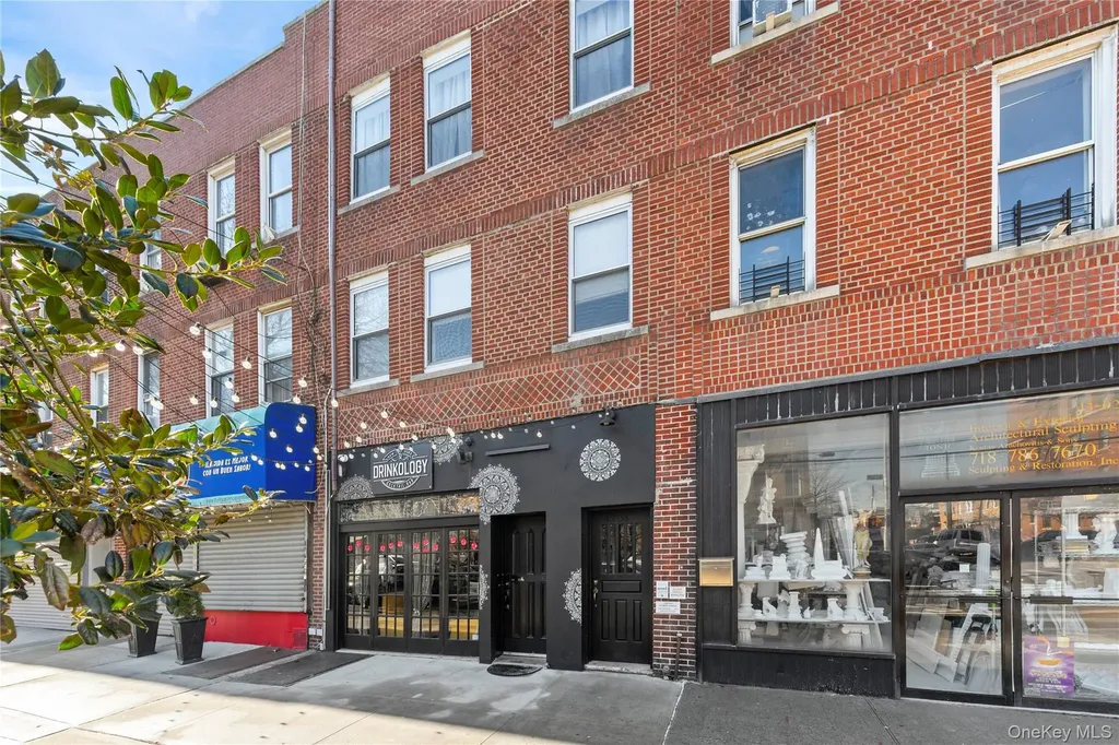 4304 34th Avenue Astoria NY 11101