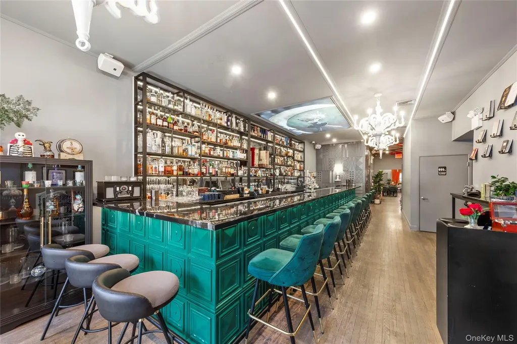 4304 34th Avenue Astoria NY 11101