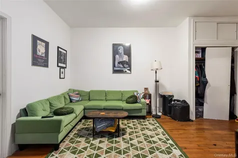 4304 34th Avenue Astoria NY 11101