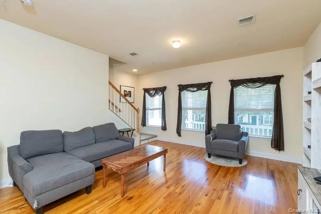 31 Barley Lane Patchogue NY 11772