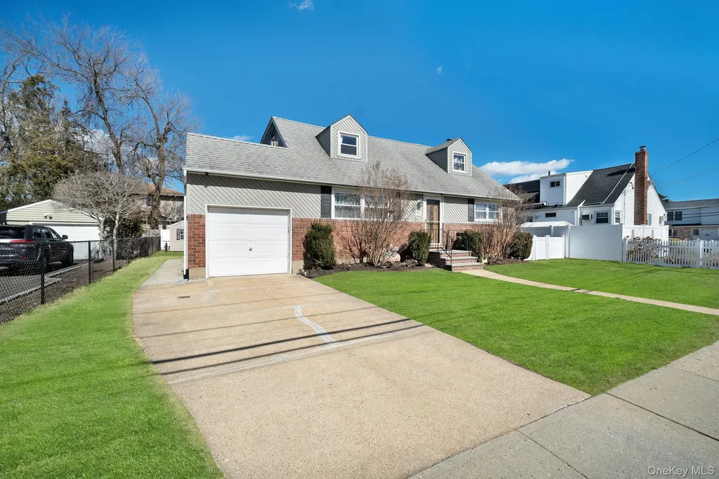 54 Cypress Avenue Bethpage NY 11714
