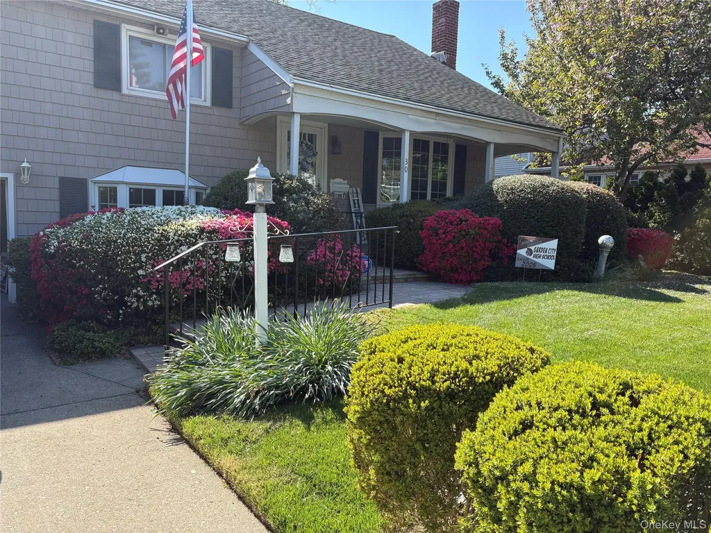 30 Tremont Street Garden City NY 11530