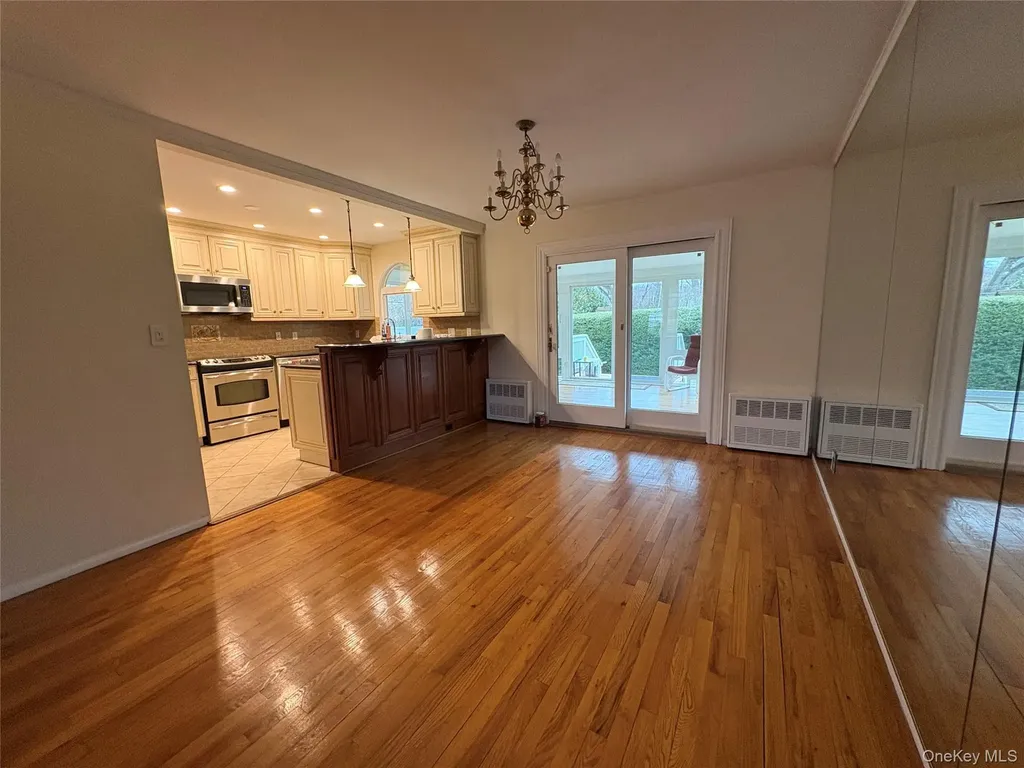 30 Tremont Street Garden City NY 11530