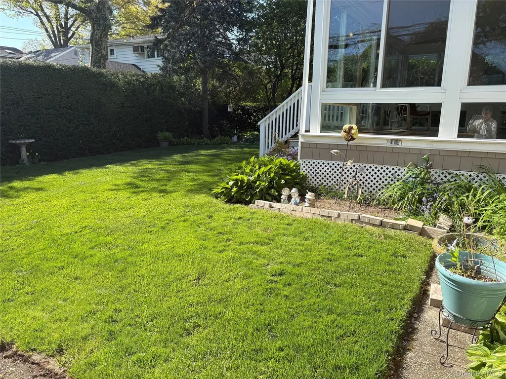 30 Tremont Street Garden City NY 11530