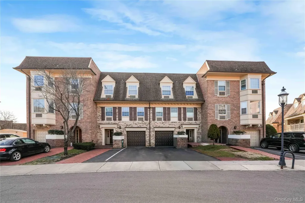 1324 Robin Lane Bayside NY 11360