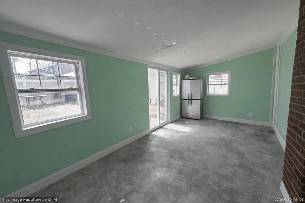 24116 148th Road Rosedale NY 11422