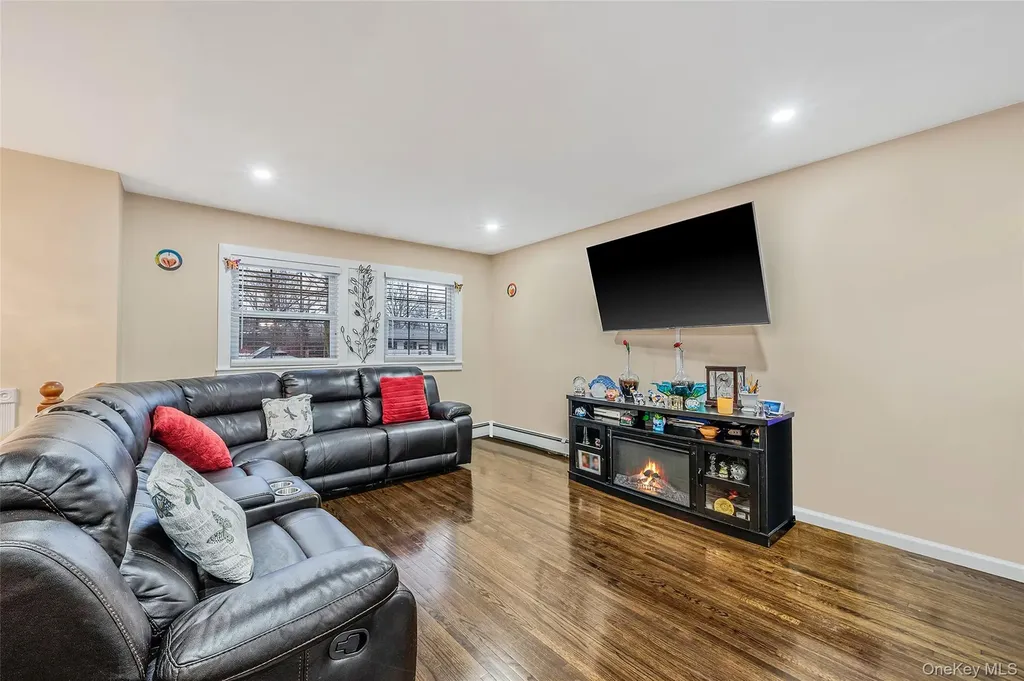 508 Nostrand Avenue Central Islip NY 11722