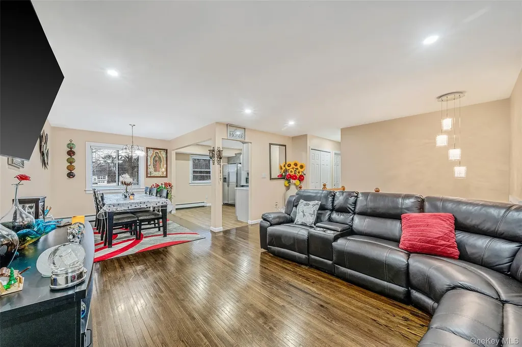 508 Nostrand Avenue Central Islip NY 11722