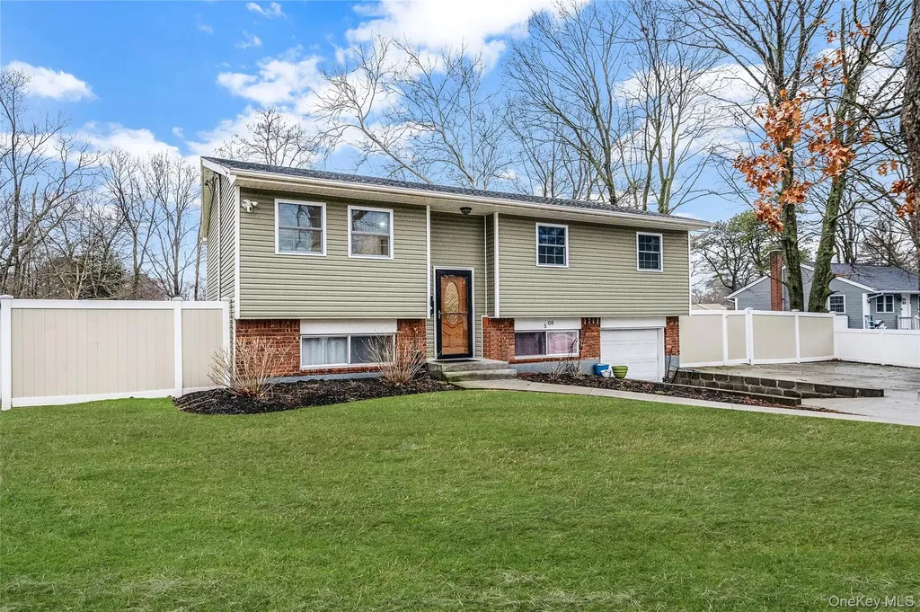 508 Nostrand Avenue Central Islip NY 11722