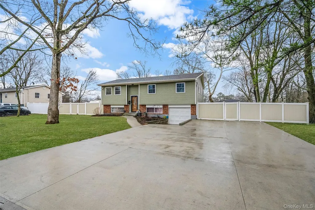 508 Nostrand Avenue Central Islip NY 11722