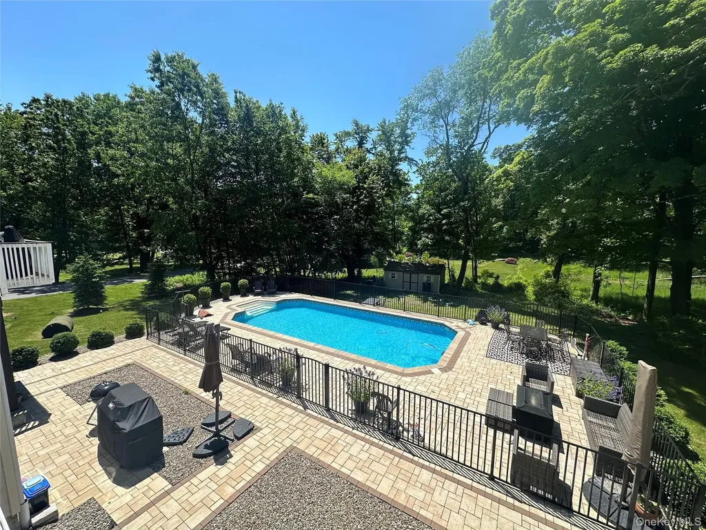 37 Somers Hills Road Carmel NY 10512
