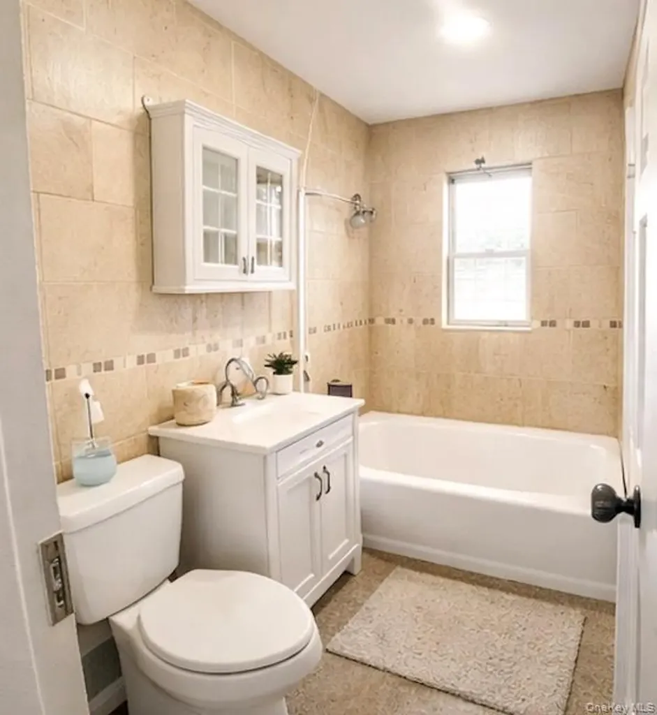 10919 202 Saint Albans NY 11412