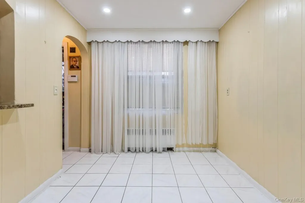 4121 Grace Avenue Bronx NY 10466