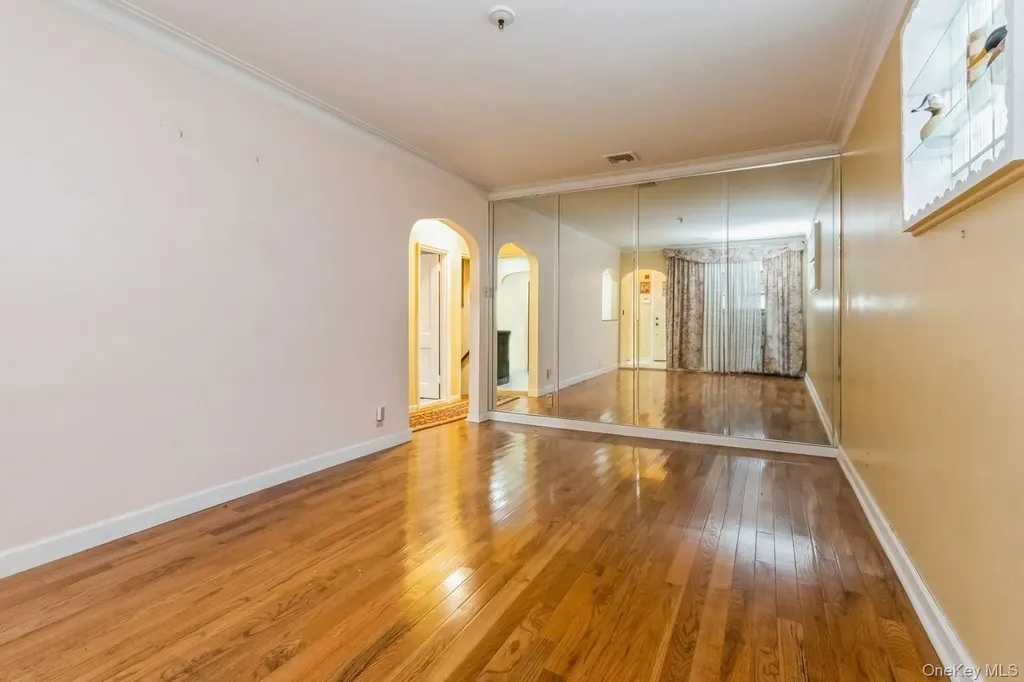 4121 Grace Avenue Bronx NY 10466