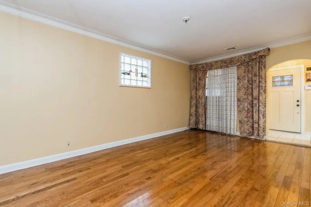 4121 Grace Avenue Bronx NY 10466