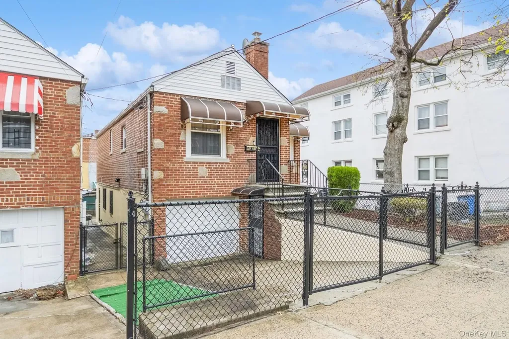 4121 Grace Avenue Bronx NY 10466