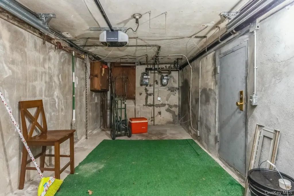 4121 Grace Avenue Bronx NY 10466