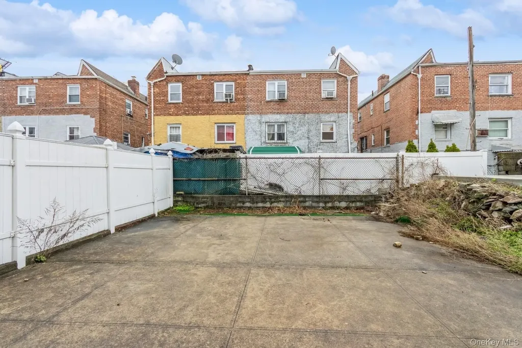4121 Grace Avenue Bronx NY 10466