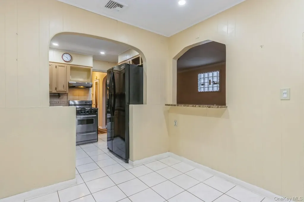 4121 Grace Avenue Bronx NY 10466