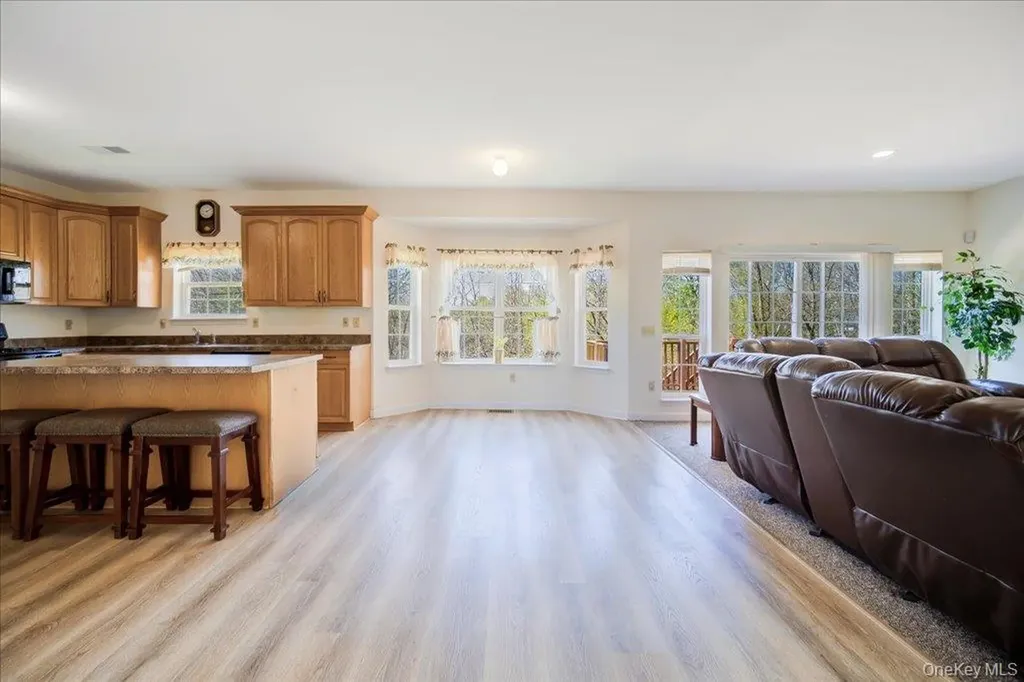 21 Alder Way Wappingers Falls NY 12590