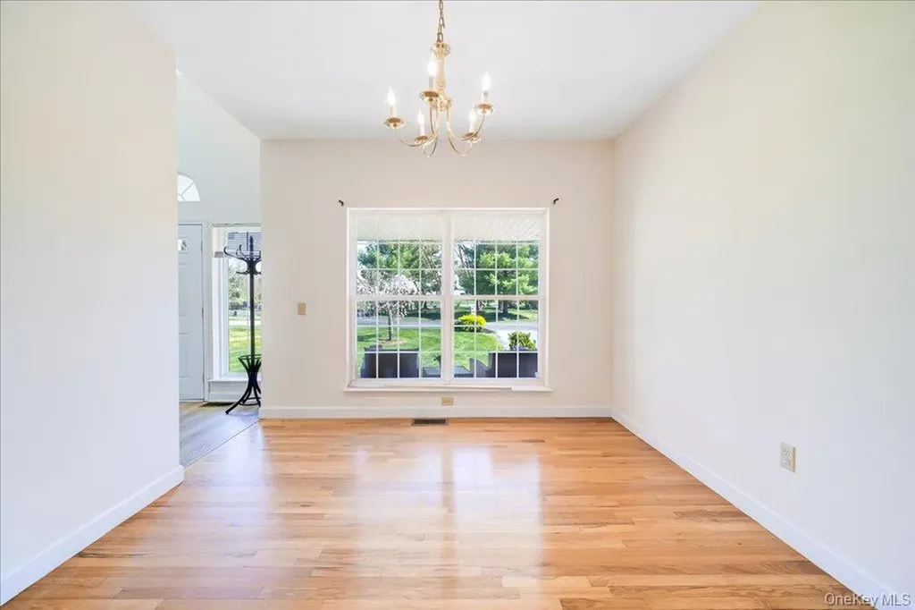 21 Alder Way Wappingers Falls NY 12590