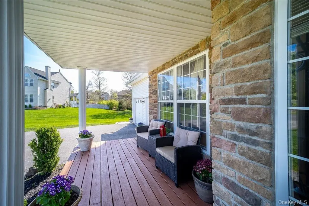 21 Alder Way Wappingers Falls NY 12590