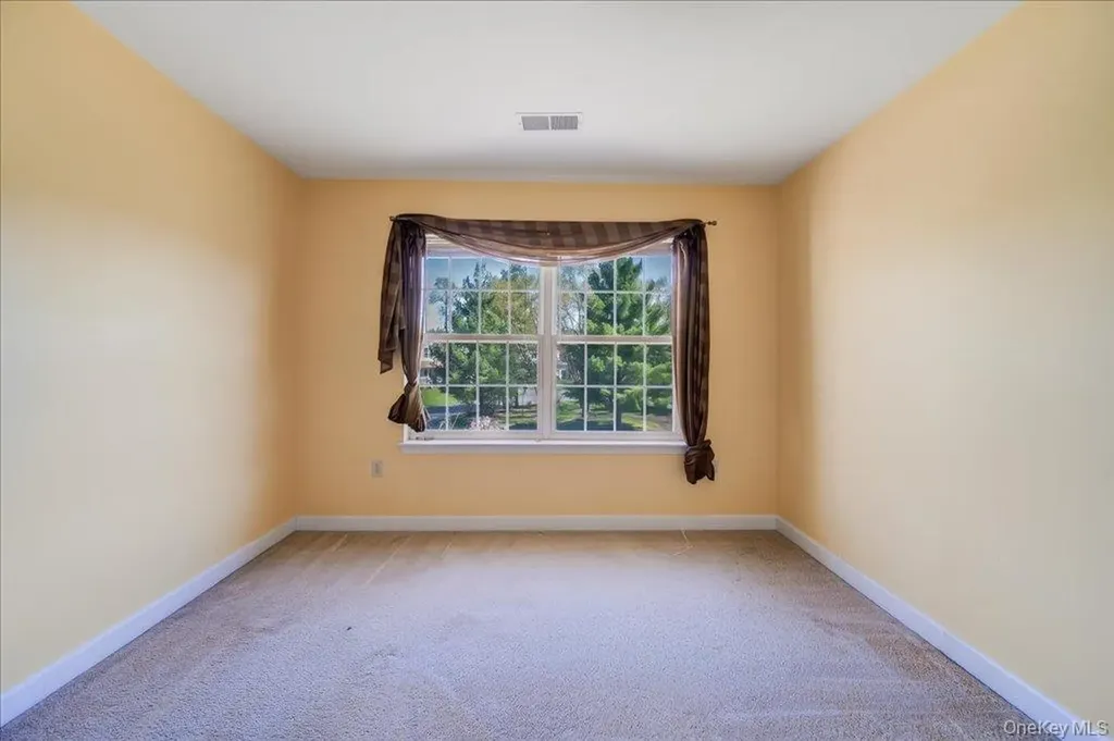 21 Alder Way Wappingers Falls NY 12590