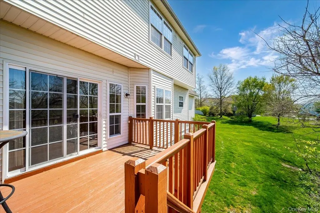 21 Alder Way Wappingers Falls NY 12590